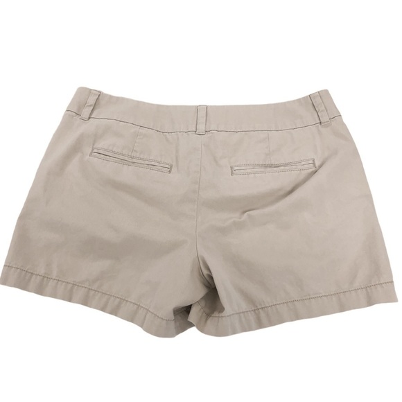 Loft Outlet 4” Shorts Khaki - Picture 2 of 3